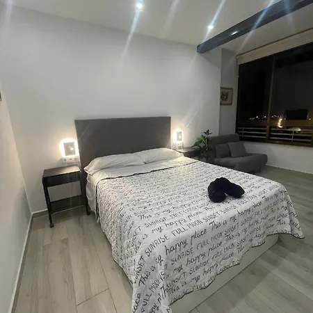 Apartment In Center *