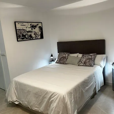 Apartment In Center