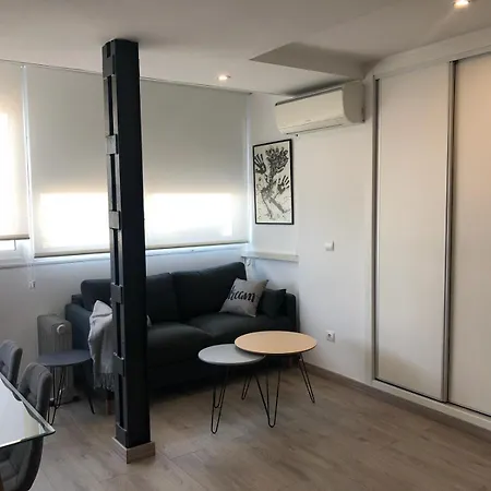 Apartment In Center